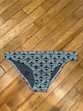 Woman’s Jolyn bikini bottom swim bathing suit